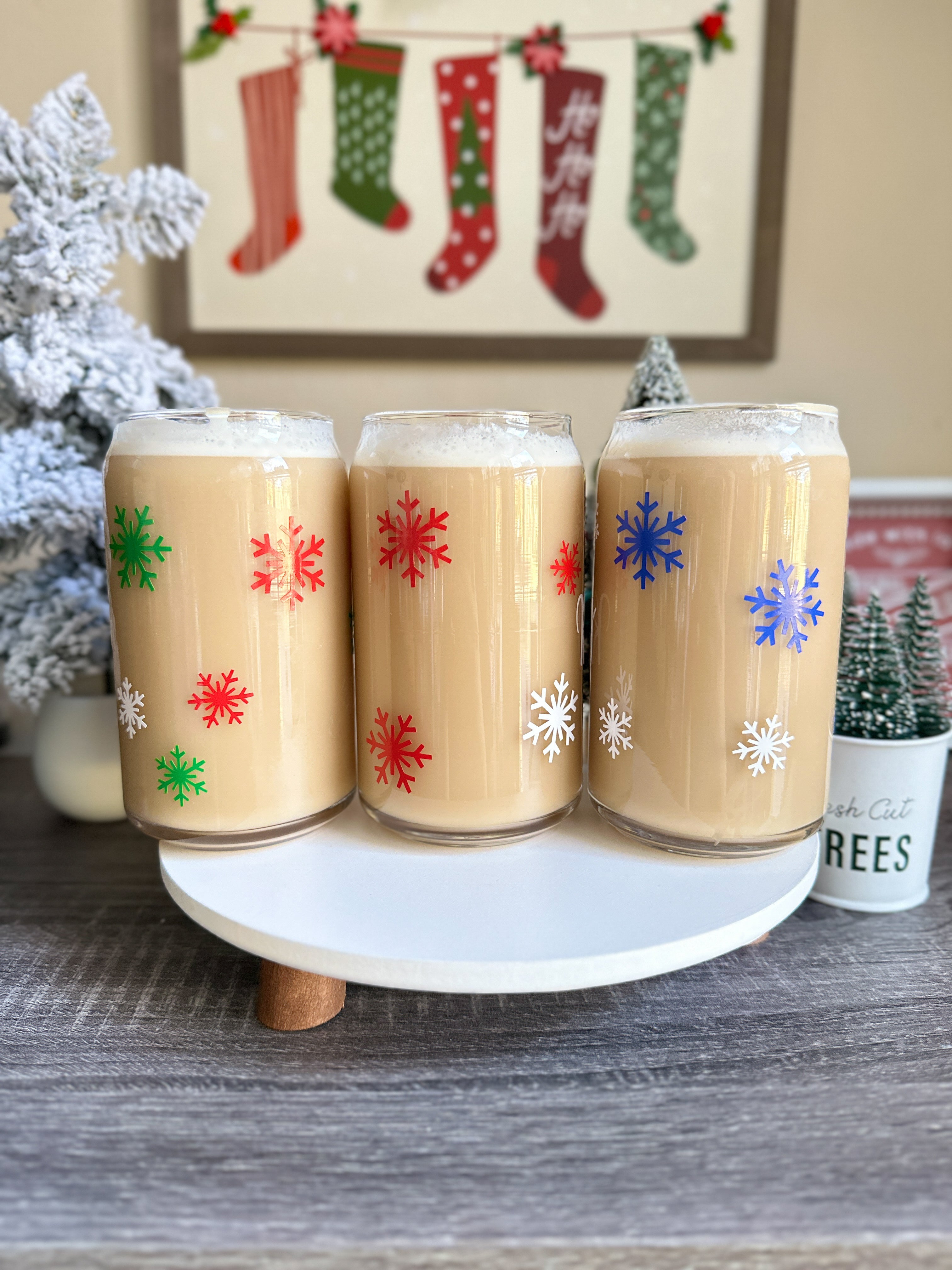 Personalized Christmas Glass Tumbler – Custom Snowflake Cup with Name or Title | Holiday Iced Coffee Cup with Bamboo Lid, Glass Straw & Ribbon Gift